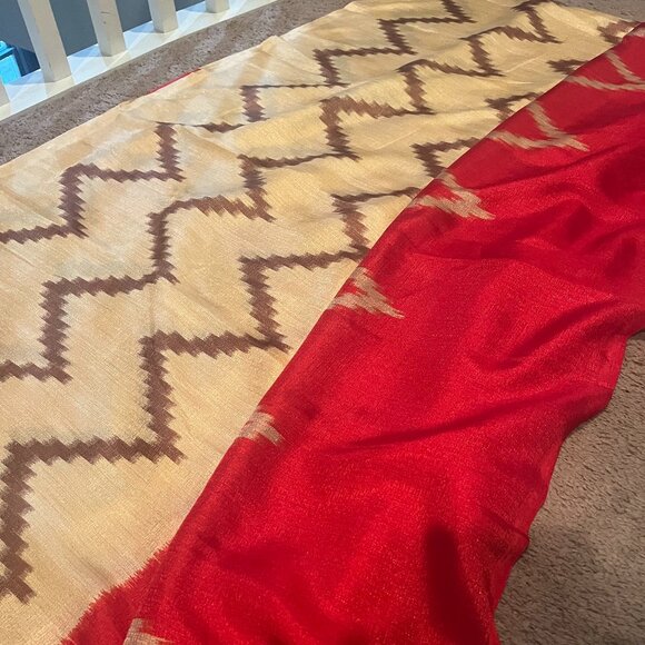 Red Designer printed marka silk saree for festive party looks - Picture 1 of 5